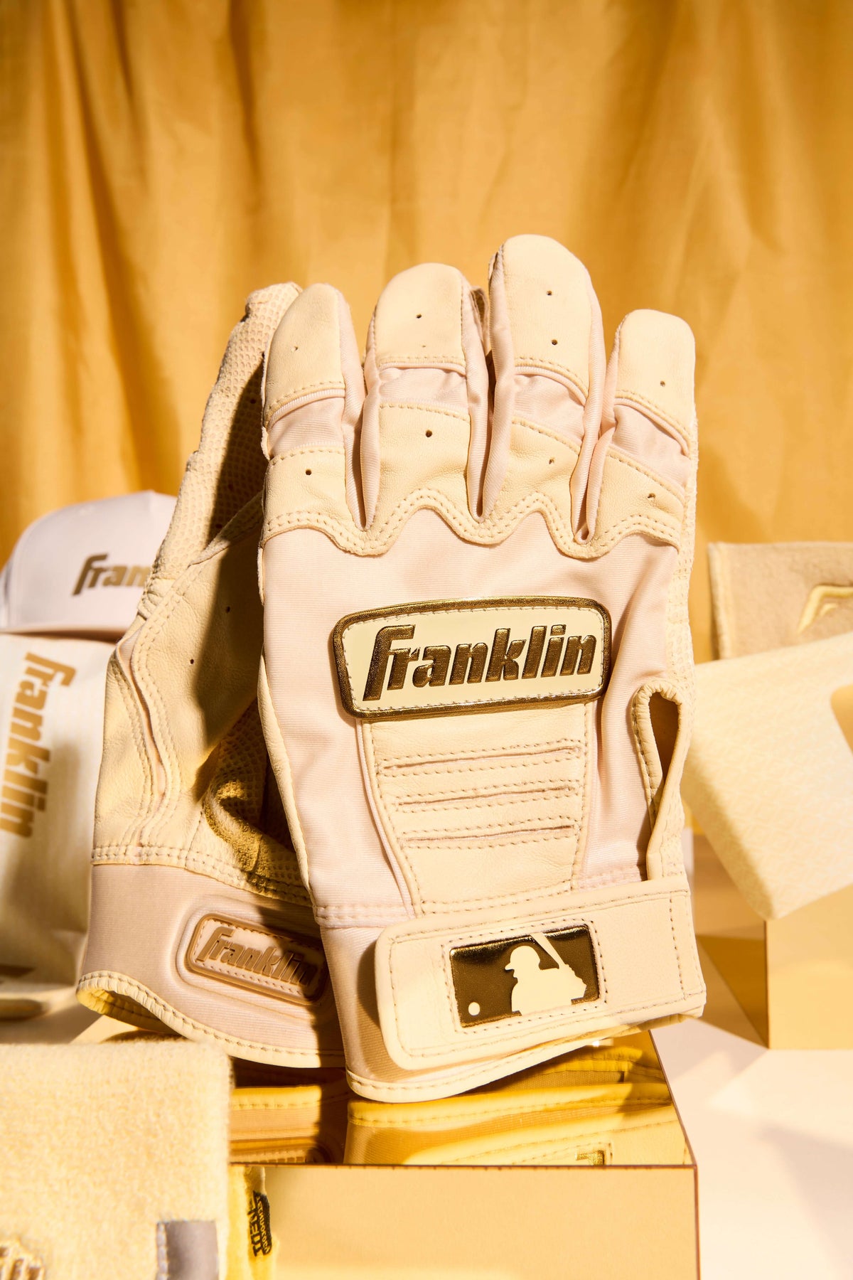 Franklin CFX Pro Vanilla Gold MLB Baseball (Adult Small Batting Gloves)