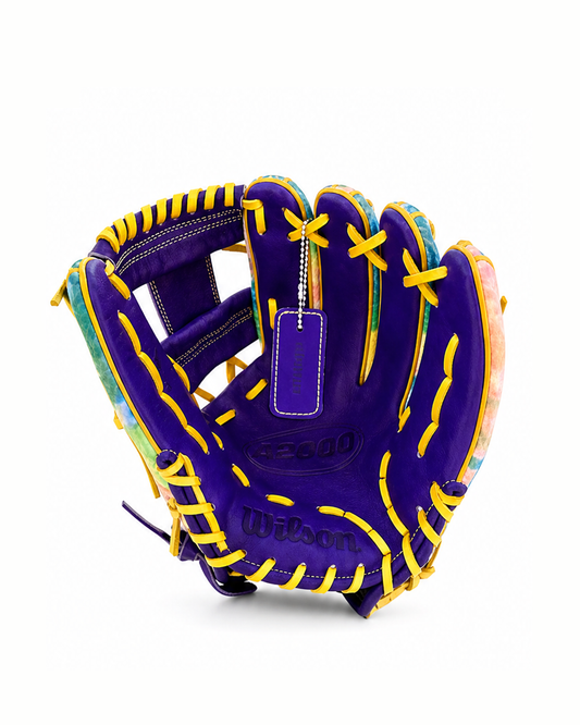 **SUPER RARE - Peace and Love IG Exclusive (Wilson 11.5'' - A2000 1975 Series Glove)