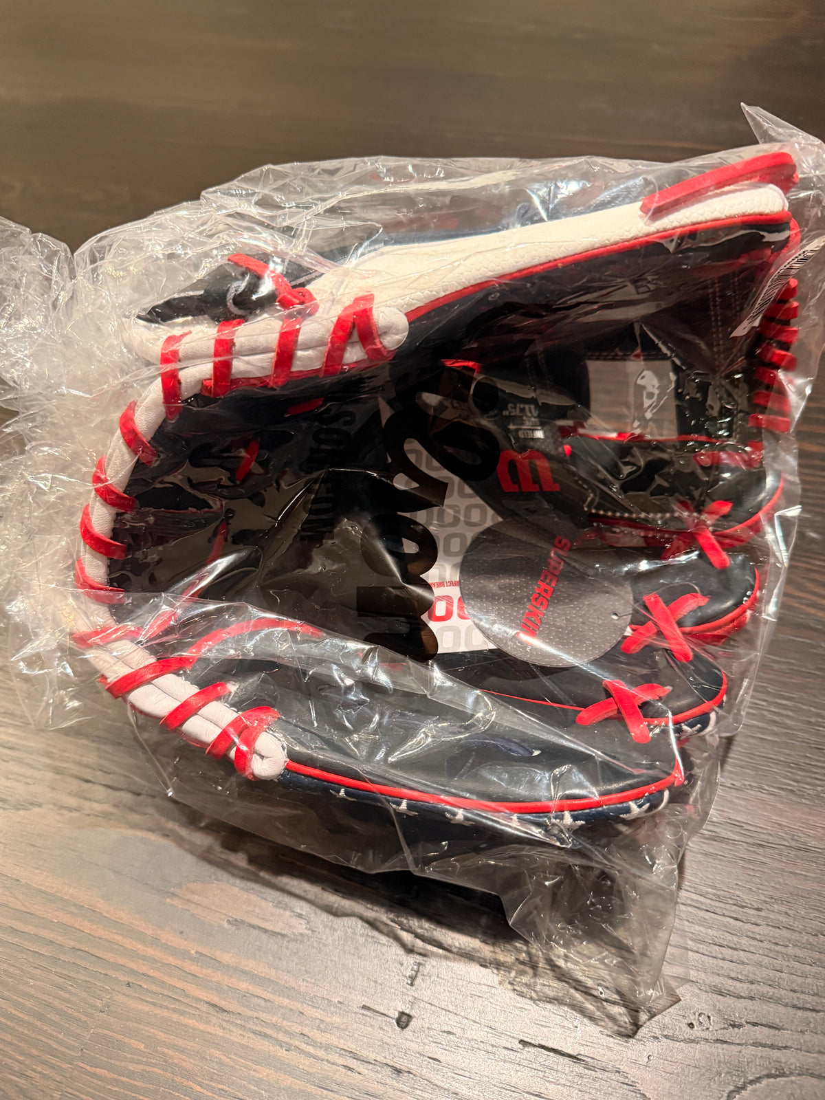 2026 Banner A2000® 1975SS  (Wilson 11.75'' - 1975 Infield Glove)