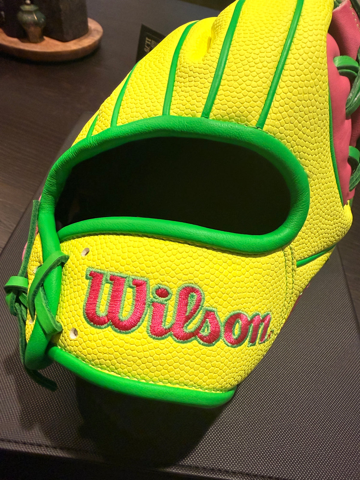 *LIMITED-EDITION 2026 WILSON A2000®  1975SS  (Wilson 11.75'' - Infield Glove)