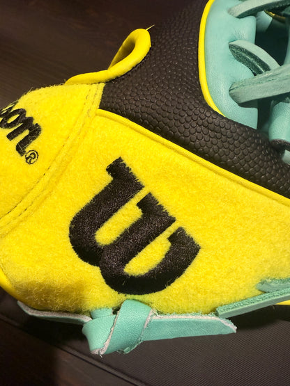 *LIMITED-EDITION WILSON “TENNIS BALL” A2000®  1786SS  (Wilson 11.5'' - Infield Glove)