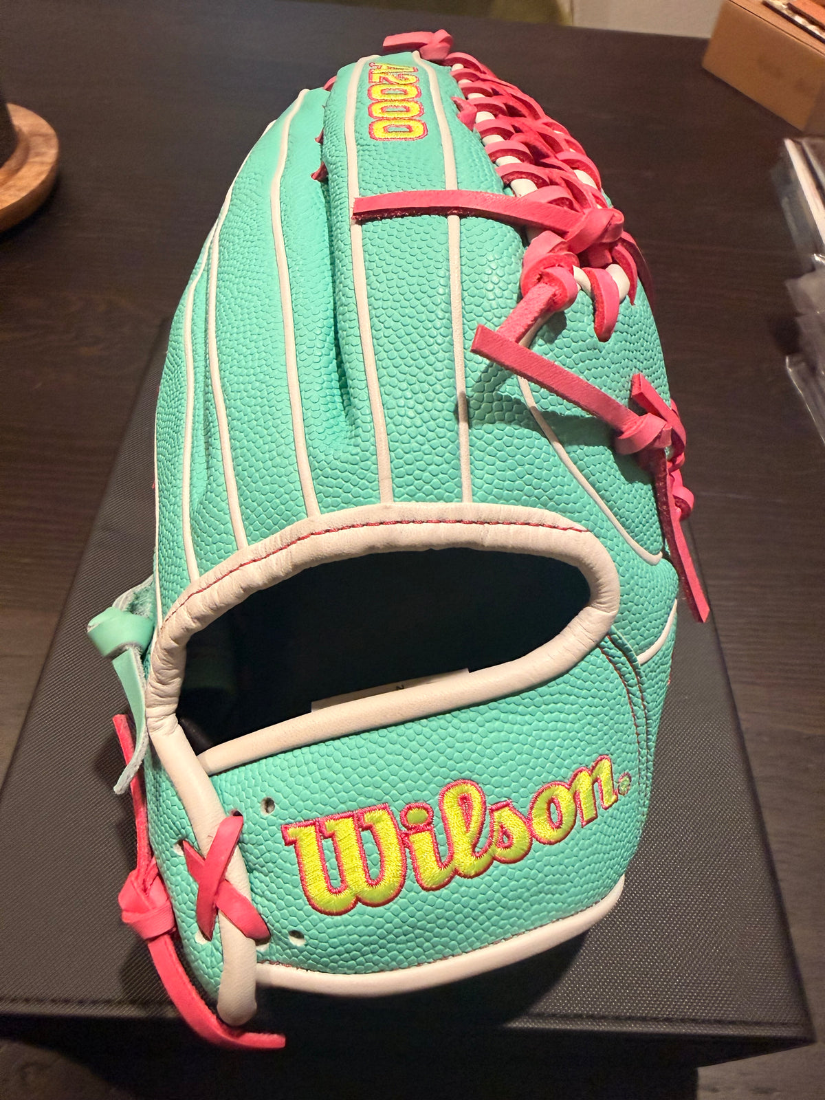 *2025 WILSON A2000® SCOT7SS  (12.75" Spin Control Outfield Glove)