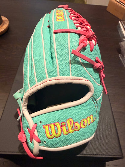*2025 WILSON A2000® SCOT7SS  (12.75" Spin Control Outfield Glove)