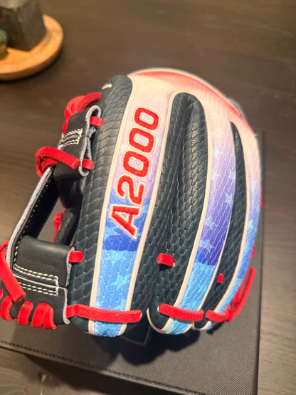 *2026 USA 250 Wilson A2000® 1720SS* (11.5" Limited Infield Glove) - NWT