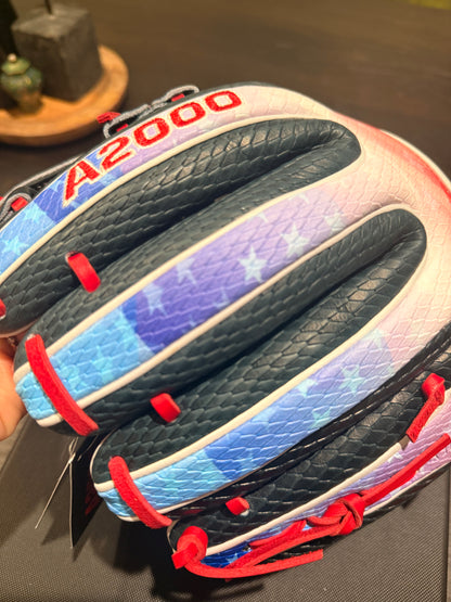 *2026 USA 250 Wilson A2000® 1720SS* (11.5" Limited Infield Glove) - NWT