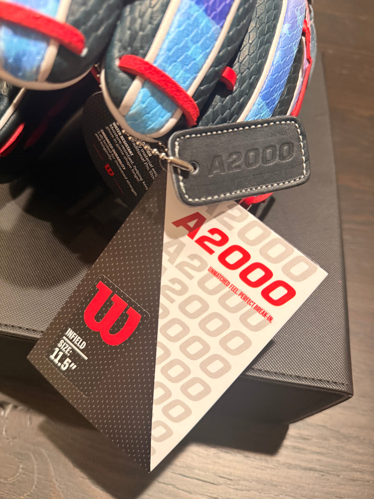 *2026 USA 250 Wilson A2000® 1720SS* (11.5" Limited Infield Glove) - NWT