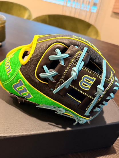 2025 Wilson A2000 PF88SS (11.25" Pedroia Fit Infield Glove RHT) - NWT