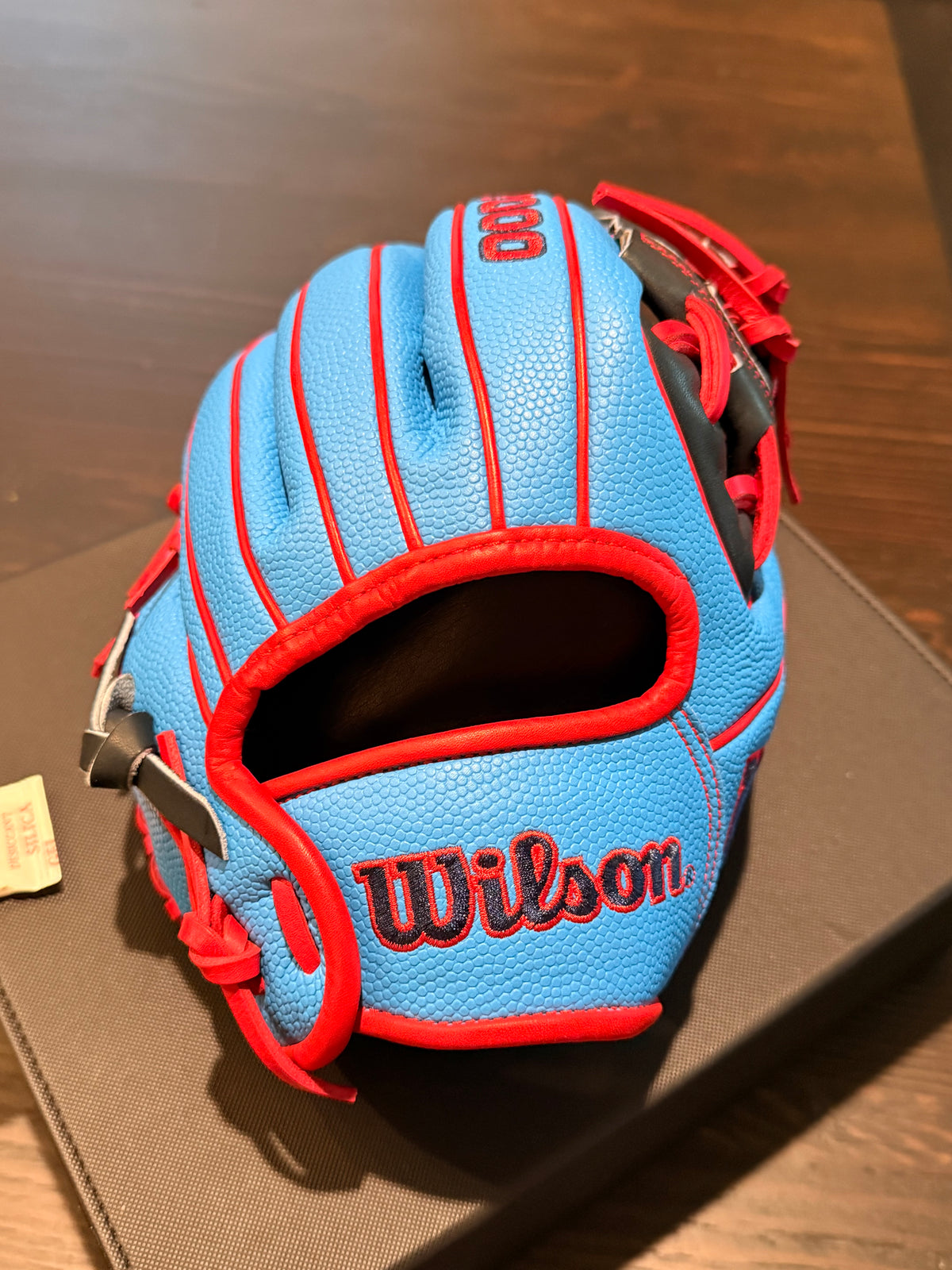 *2025 Wilson A2000  PF11SS Pedroia Fit* (11" Infield Glove RHT) - NWT
