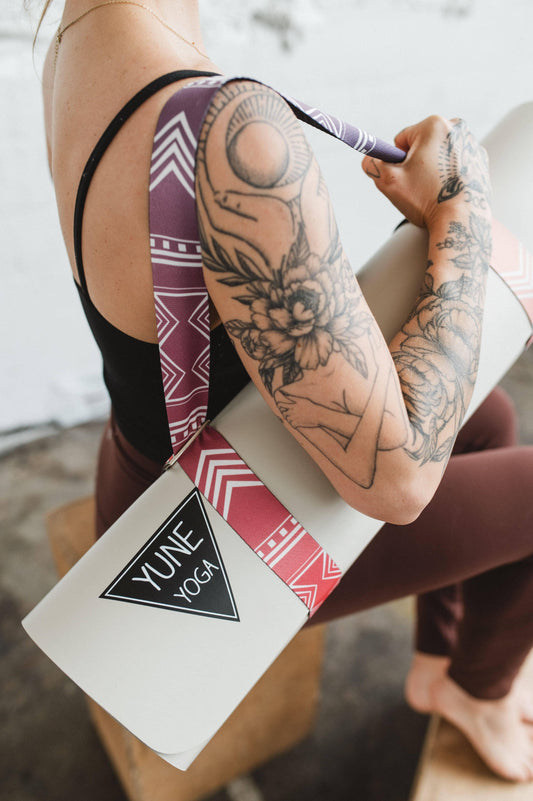 Cassady Yoga Strap – Pink Stretching Strap w/ Metal Buckles | Yune Yoga
